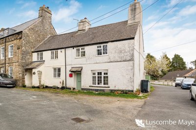 Property on Elliotts Hill, PL8 2AQ