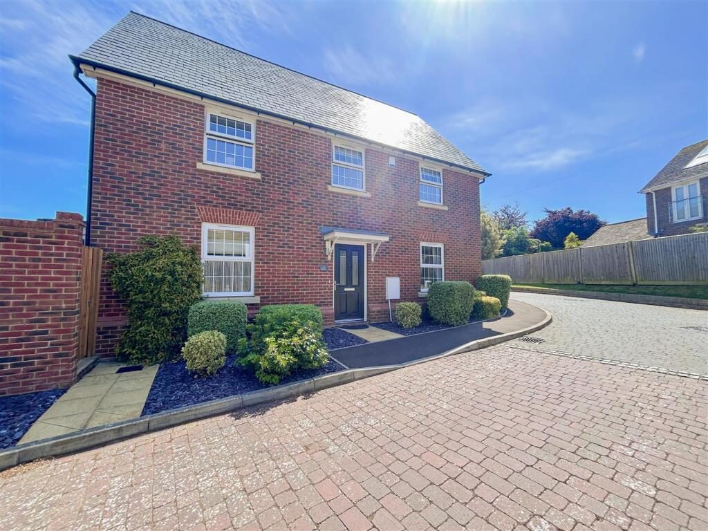 Property main image