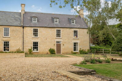 Property on Corby Road, NG33 4DY