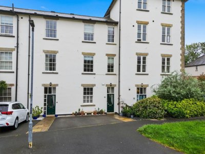 Property on Woodmere Drive, S41 9TA