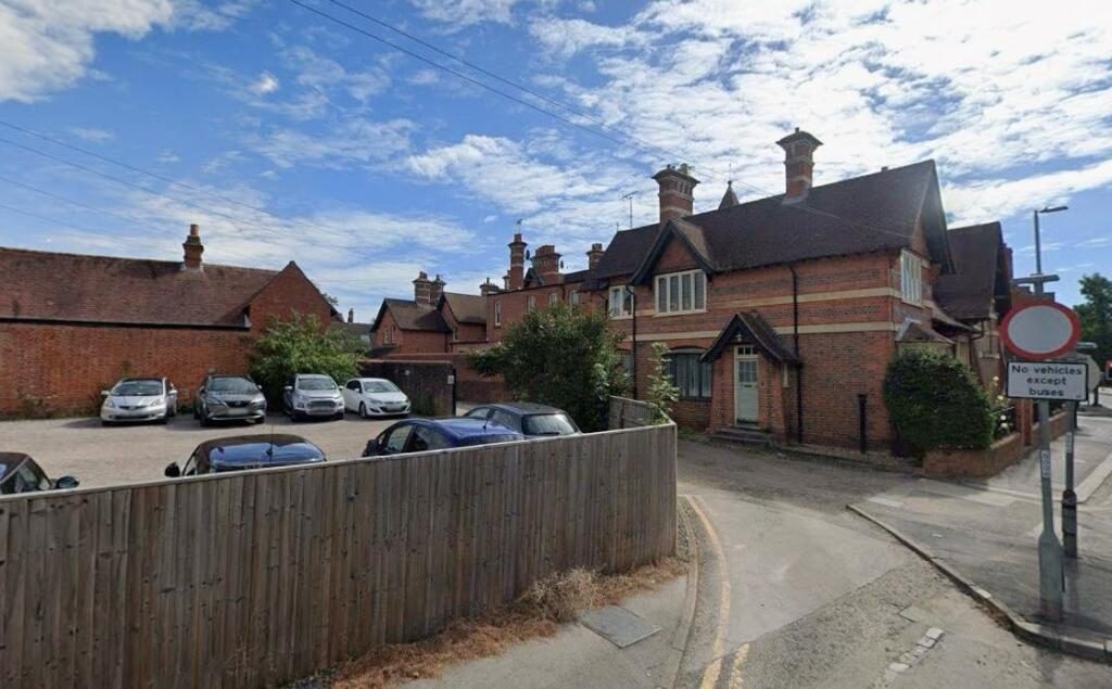 Property main image