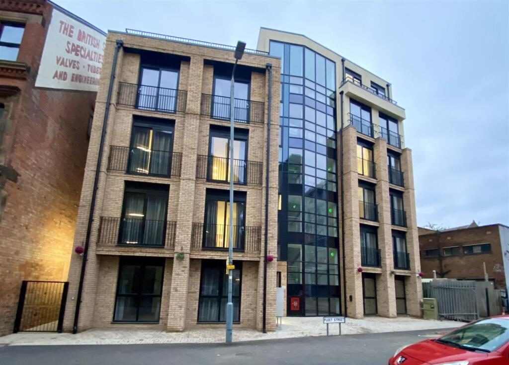Property main image