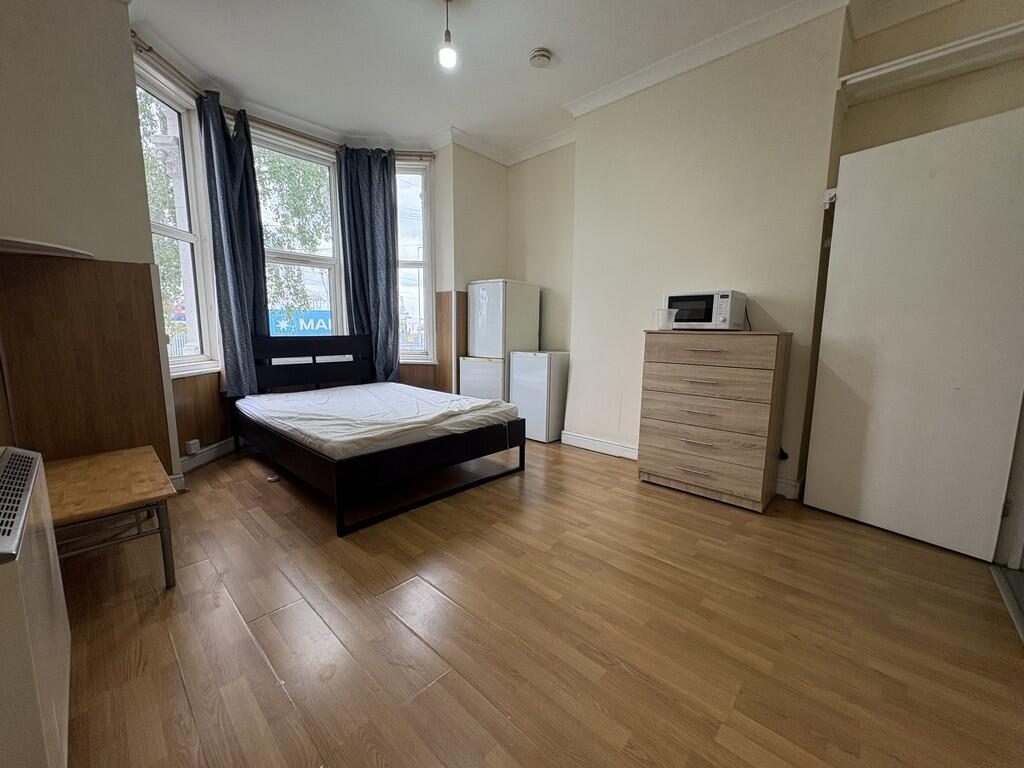 Ground Maisonette