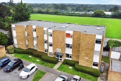 Property on Valley View, EN7 5HL