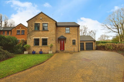 Property on Stobarts Court, DL14 0TE