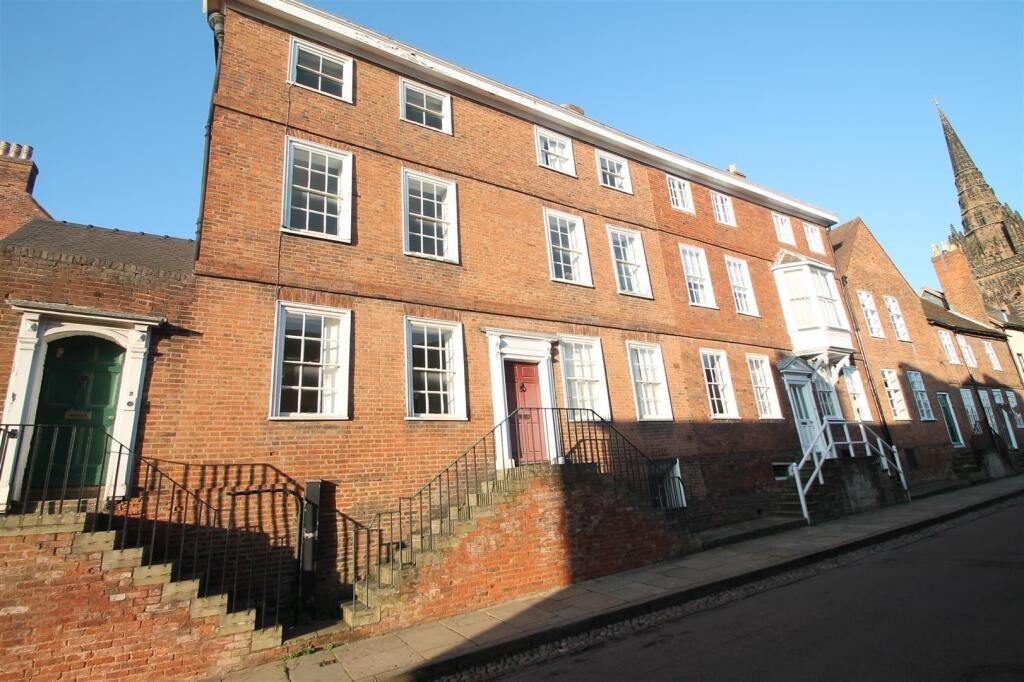 Terraced House