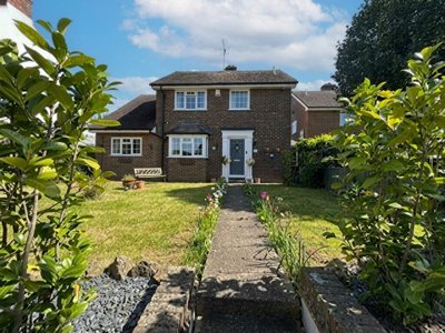 Property on High Street, ME1 3TY