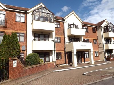 Property on Edgware Way, HA8 8JZ