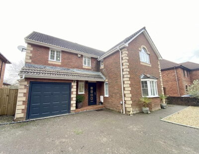 Property on Woodlands Avenue, SA6 5GA