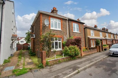 Property on Ferndale Road, SM7 2EX