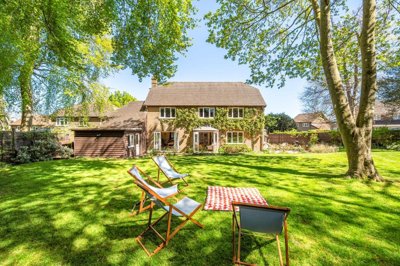 Property on Ellington Way, KT18 5TA