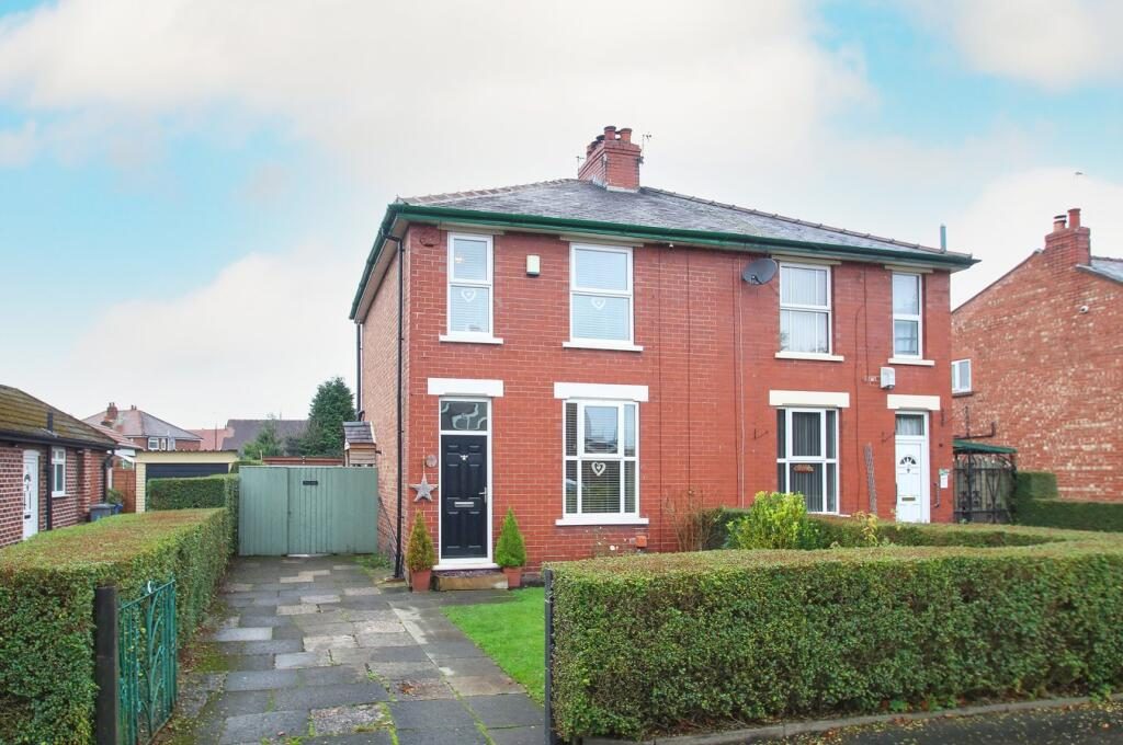 Property main image