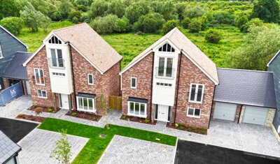 Property on Bulrush Way, EN10 6GS