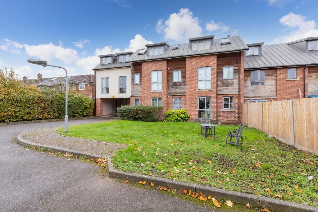 Property main image