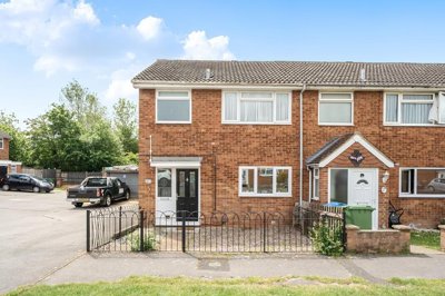 Property on Avon Place, HP21 9LR
