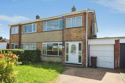 Property on St Stephens Drive, S26 2EP