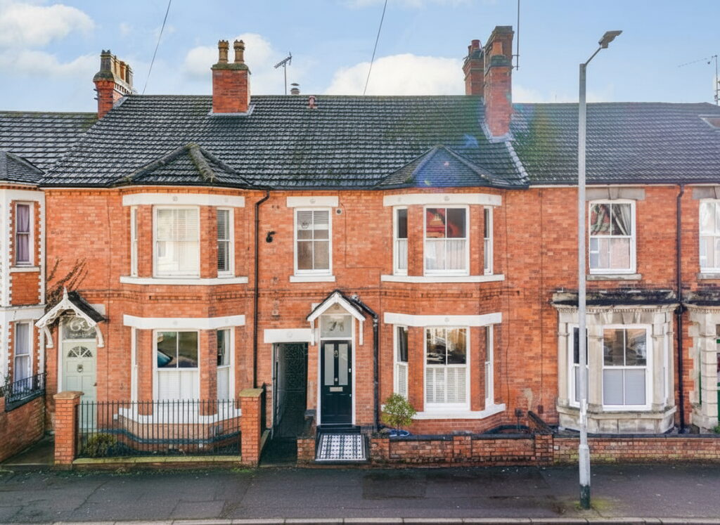 Terraced House