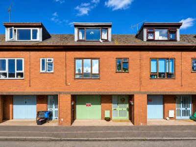 Property on Egremont Road, EX8 1RX
