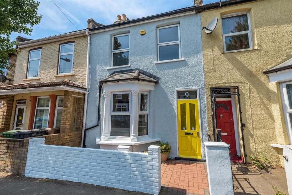Terraced House