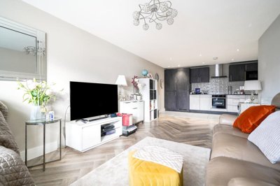 Property on Stratford Road, B90 3FU