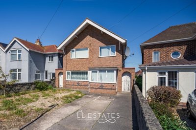Property on North Drive, LL18 4SP