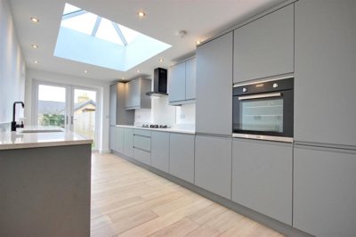 Property on Old Road, HU17 7NH