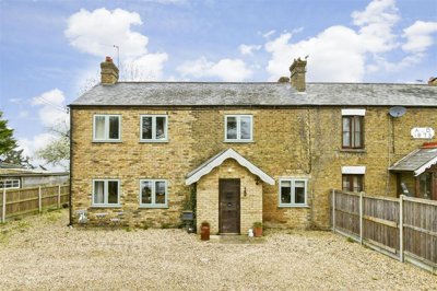 Property on Sacketts Hill, CT10 2QS