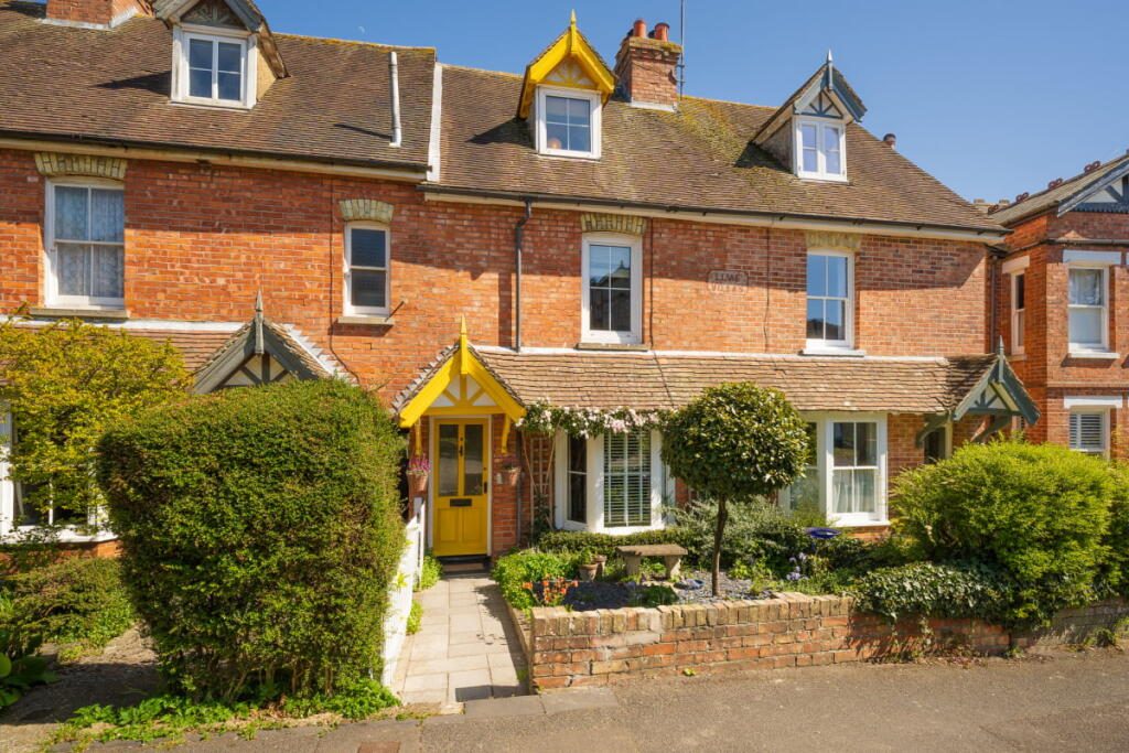 Property main image