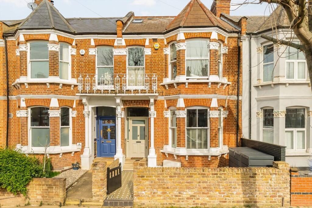 Terraced House