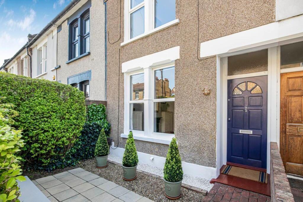 Terraced House