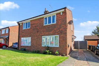 Property on Turner Drive, NG16 2UJ