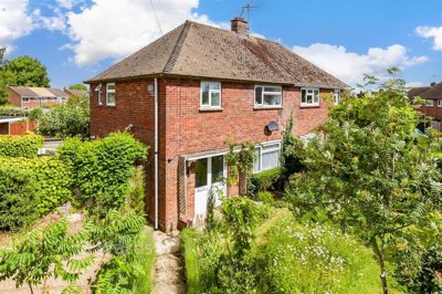 Property on Amsbury Road, ME17 4DP