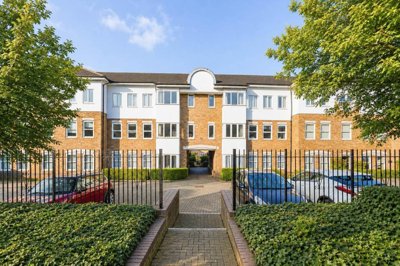 Property on Nightingale Court, SG14 1PD