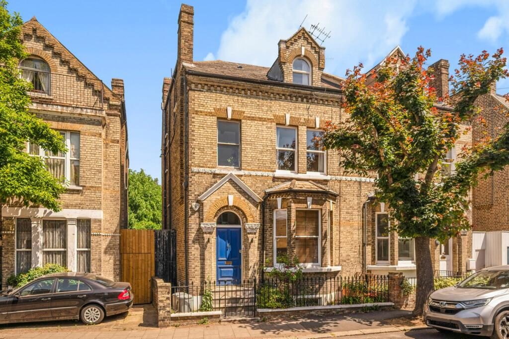 Property main image