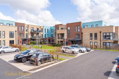 Property on SG12 0GJ