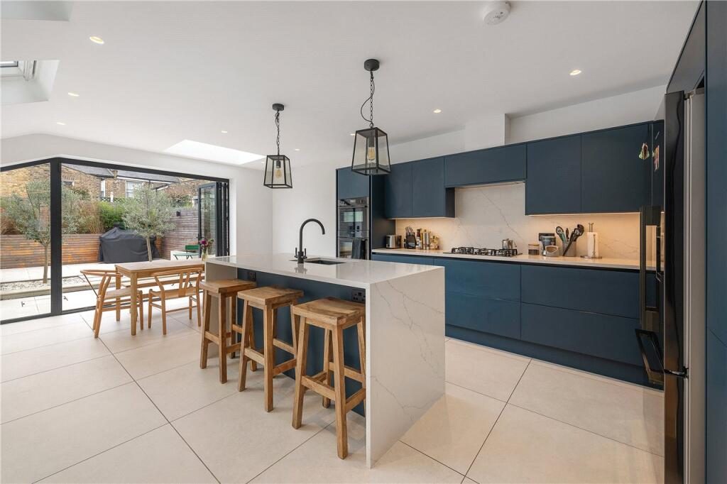Terraced House