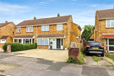 Property on Oak Tree Road, RG19 4QP
