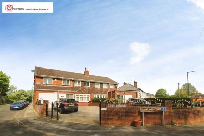 Property on Raymond Close, WS2 7AG