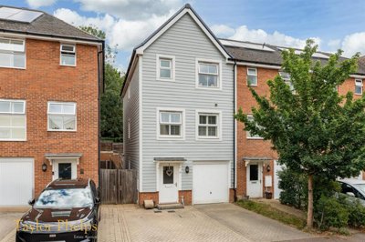 Property on Plaxton Way, SG12 7FB