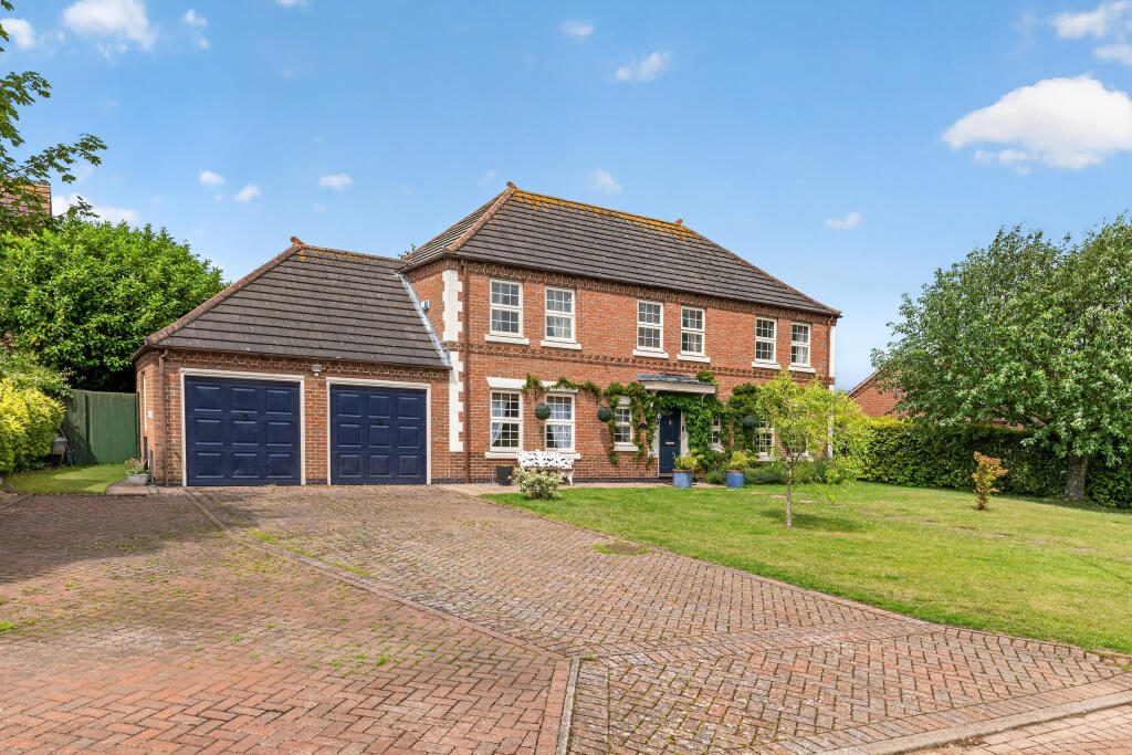 Property main image