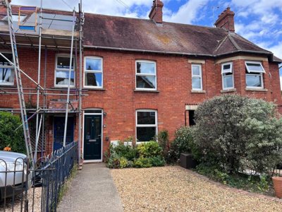Property on Victoria Road, SP8 4HY