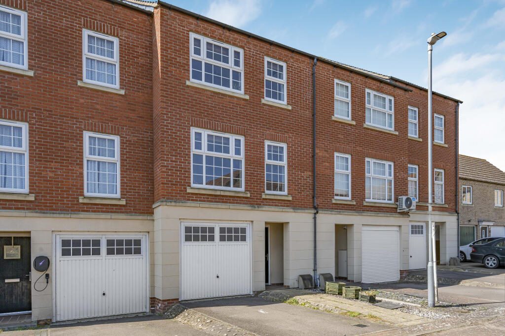 Terraced House