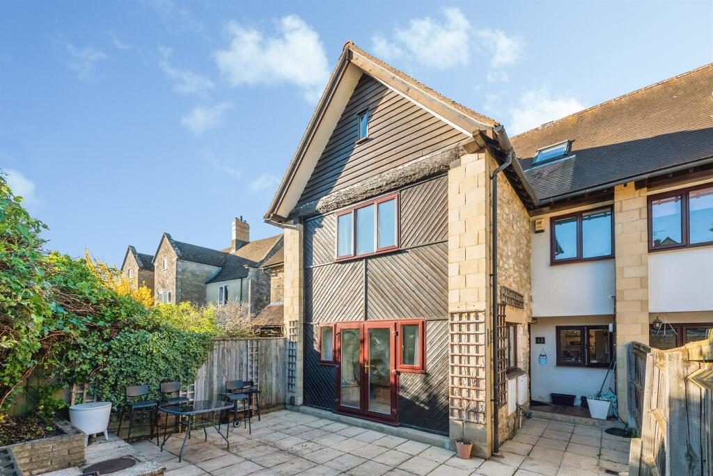 Terraced House