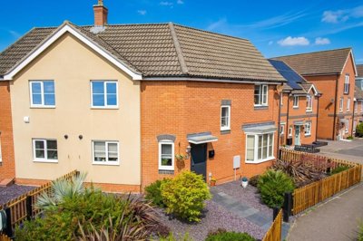 Property on Crossbill Close, NR8 5FY