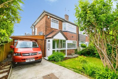 Property on Tong Road, BL3 1PU