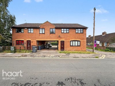Property on Brookes Road, MK45 1BX