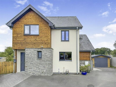 Property on Pencaemawr, SY20 8PF