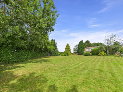 Property on Sprigs Holly Lane, OX39 4BY