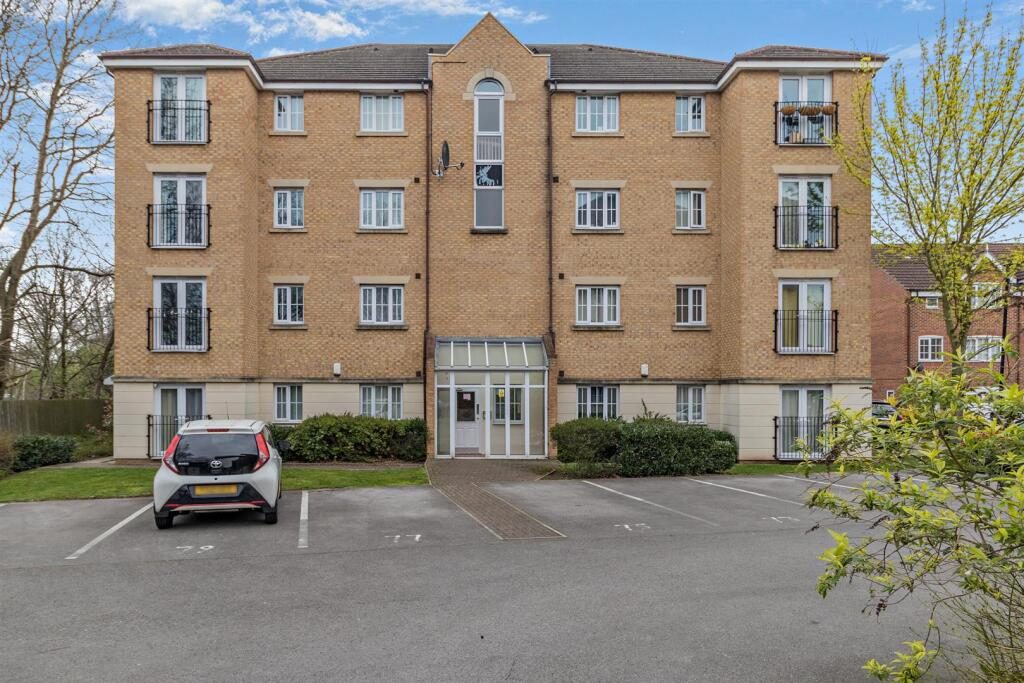 Property main image