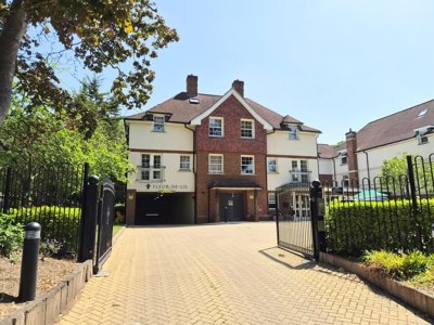 Property on RG40 1BQ